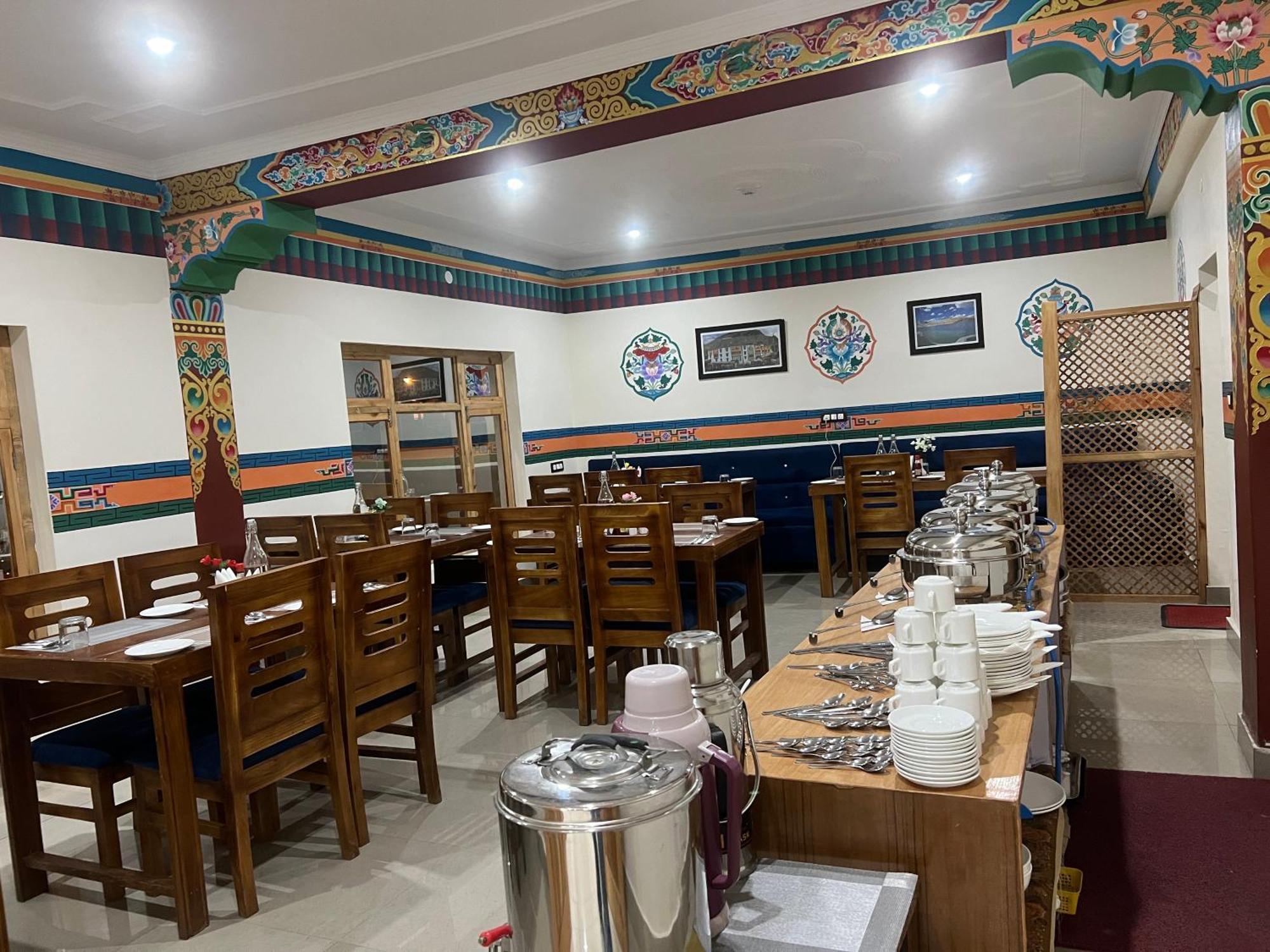 The Nangsay Hotel 레 외부 사진