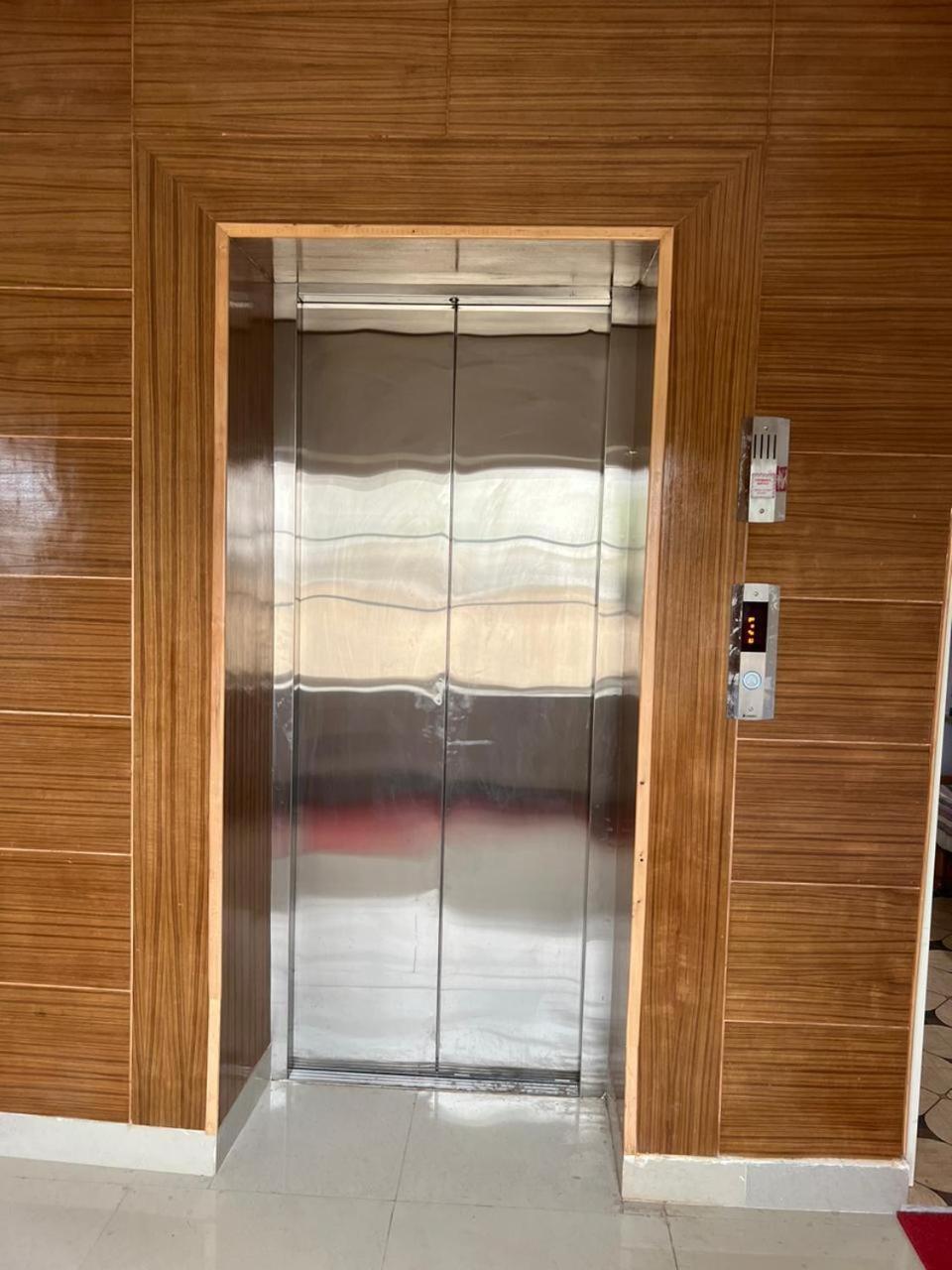The Nangsay Hotel 레 외부 사진