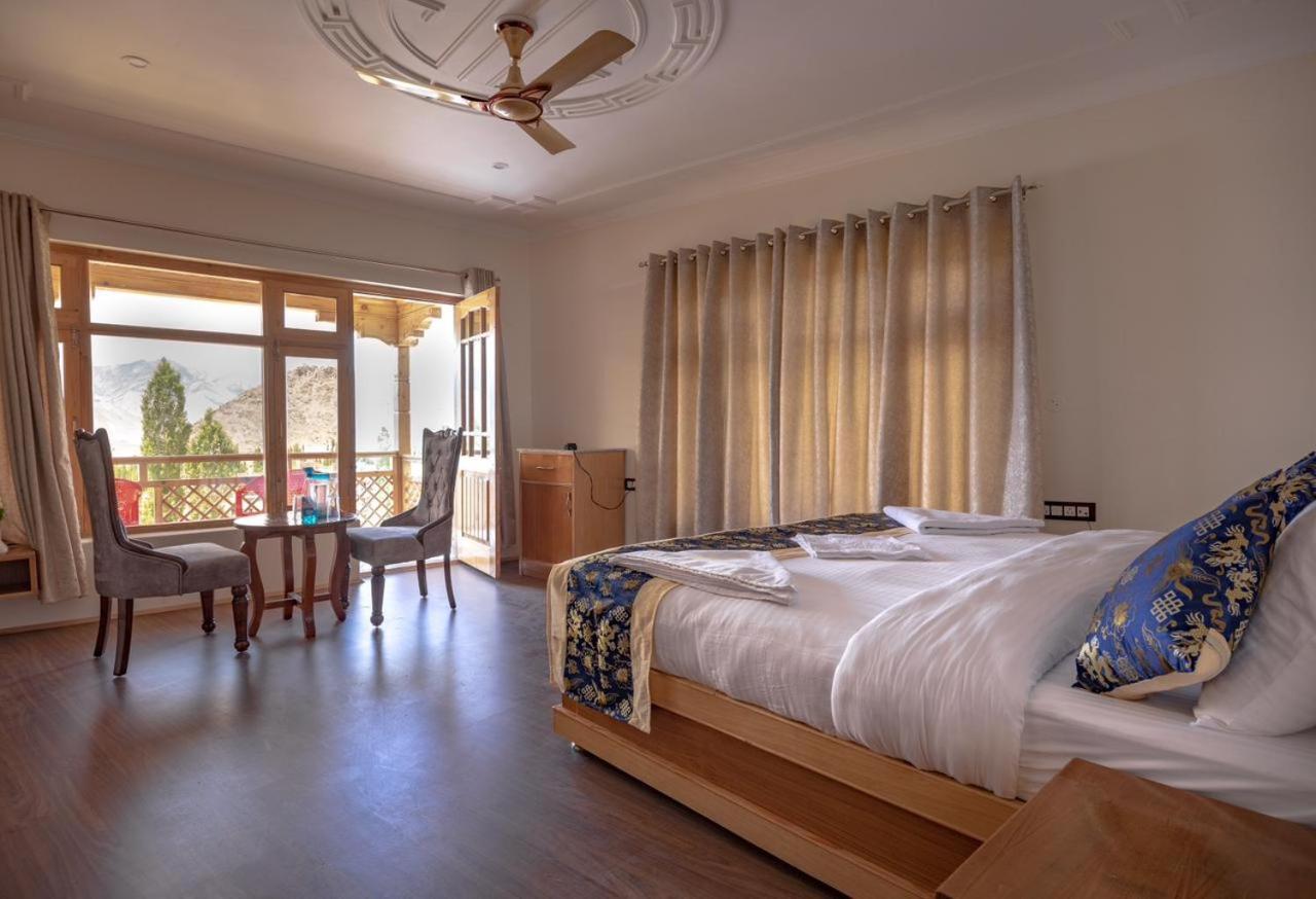 The Nangsay Hotel 레 외부 사진